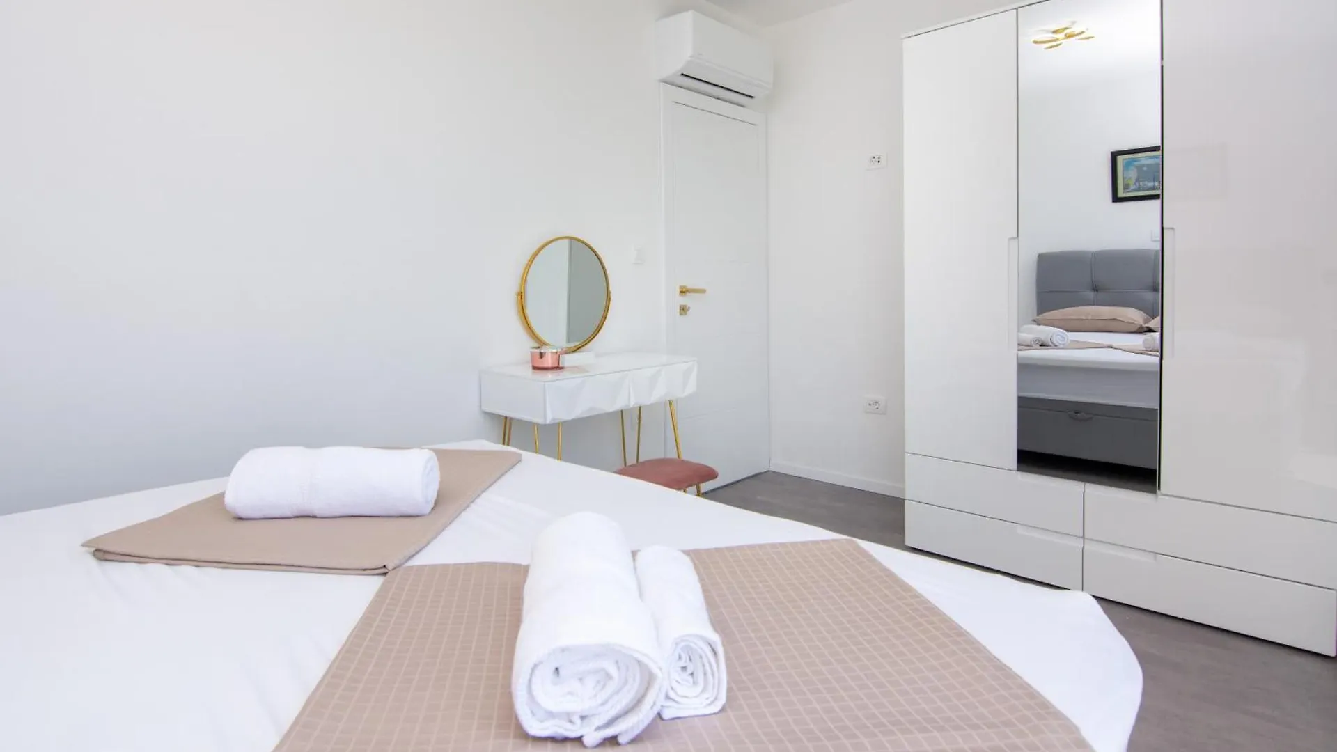 Holiday home Holiday House With A Parking Space Privlaka, Zadar - 21430 Privlaka